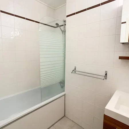 Apartment 2 Pieces, 6 Pers, Balcon, Proche Pistes Et Commerces - Val Claret, - Fr-1-502-346 *
